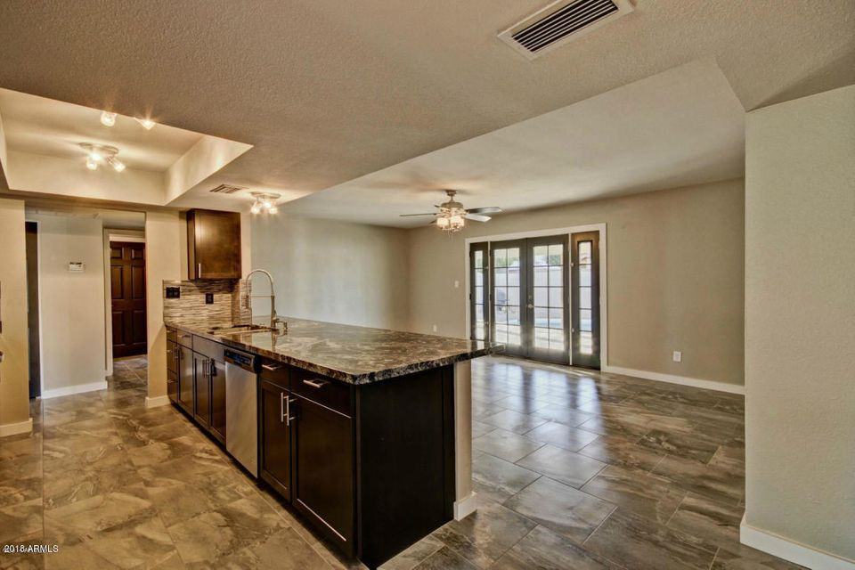 1643 E Laguna Dr - Photo 5 of 15