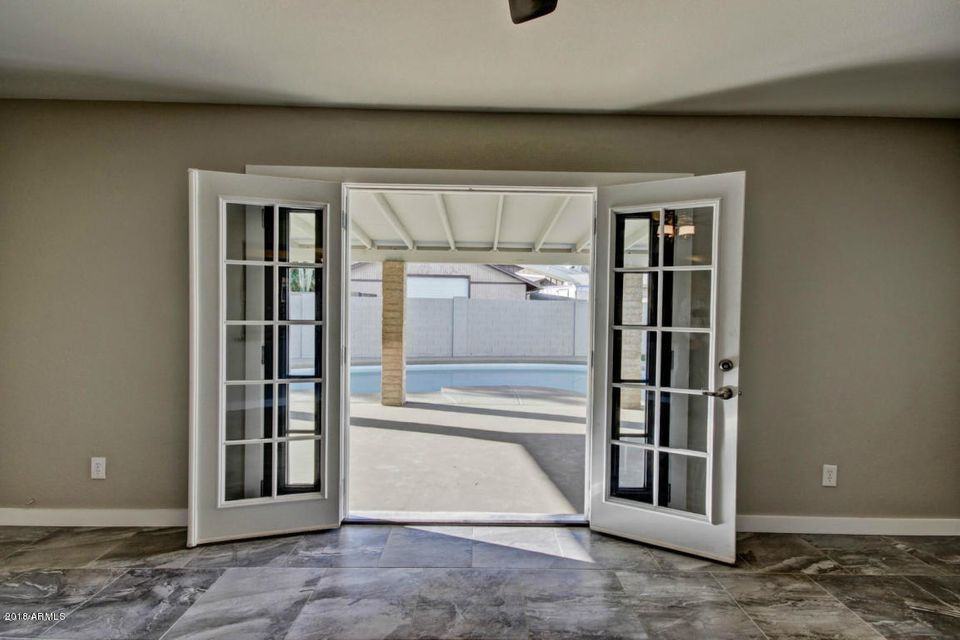 1643 E Laguna Dr - Photo 6 of 15