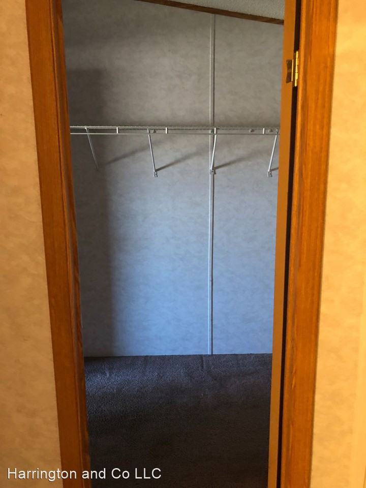 5231 S Hertzler Rd - Photo 3 of 7