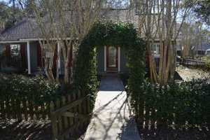 featured image of 1329 W 20th Ave