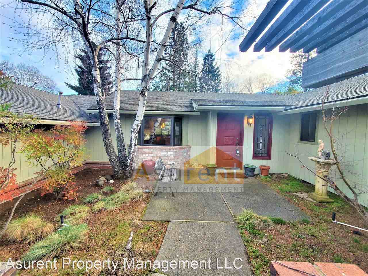 2300 Morada Ln - Photo 3 of 19