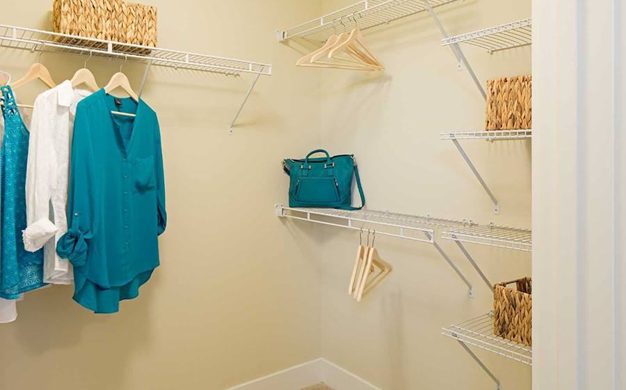 Avalon Vista - Photo 6 of 88