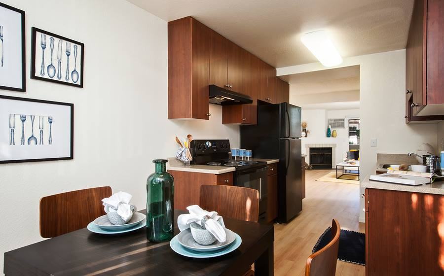 eaves San Jose - Photo 2 of 24