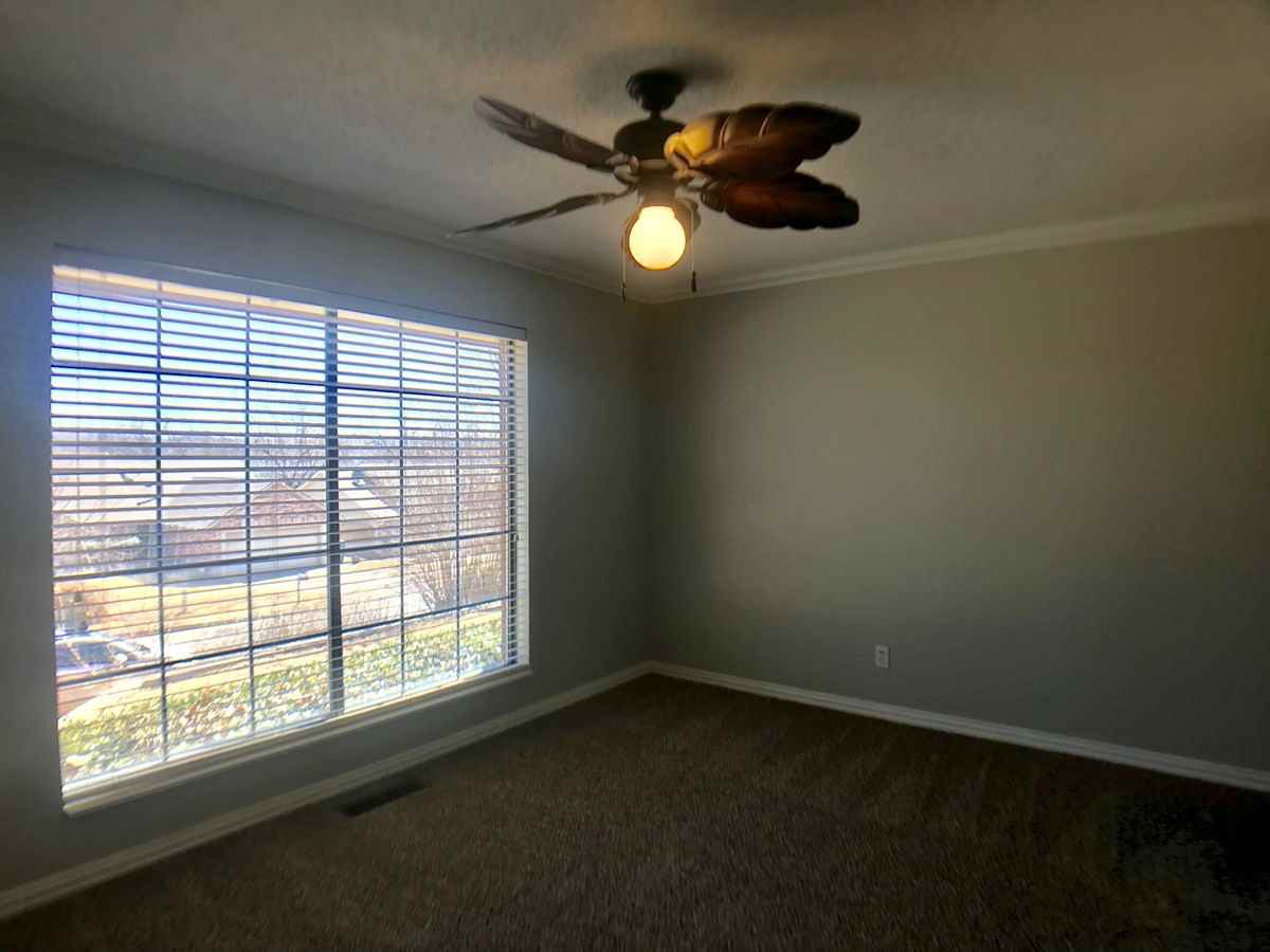 2516 Northwood Lane - Photo 3 of 23