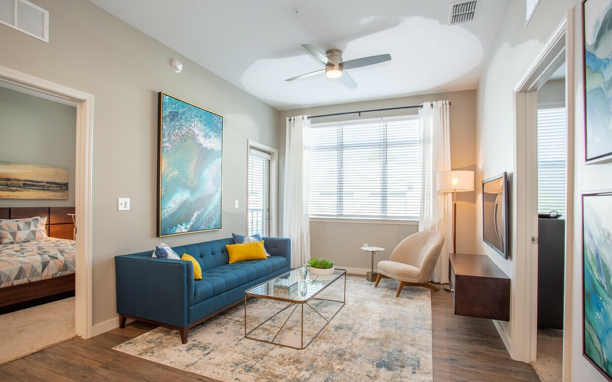 Icaria on Pinellas - Photo 2 of 14