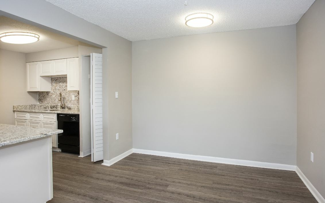 zRiver Rock - Photo 2 of 14