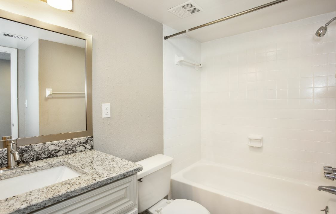 zRiver Rock - Photo 3 of 14