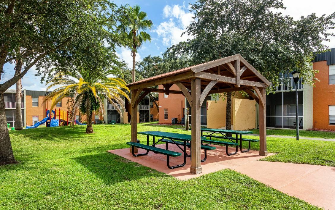 zRiver Rock - Photo 5 of 14