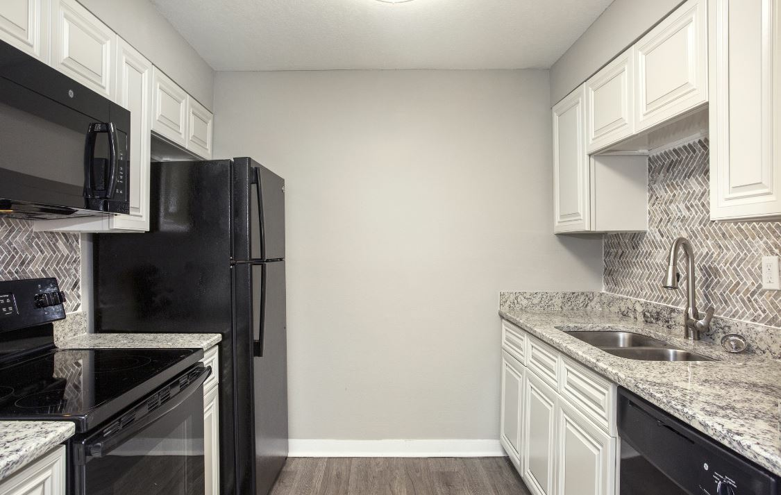 zRiver Rock - Photo 7 of 14