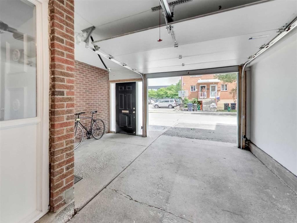 92 Stanley Terrace - Photo 2 of 27