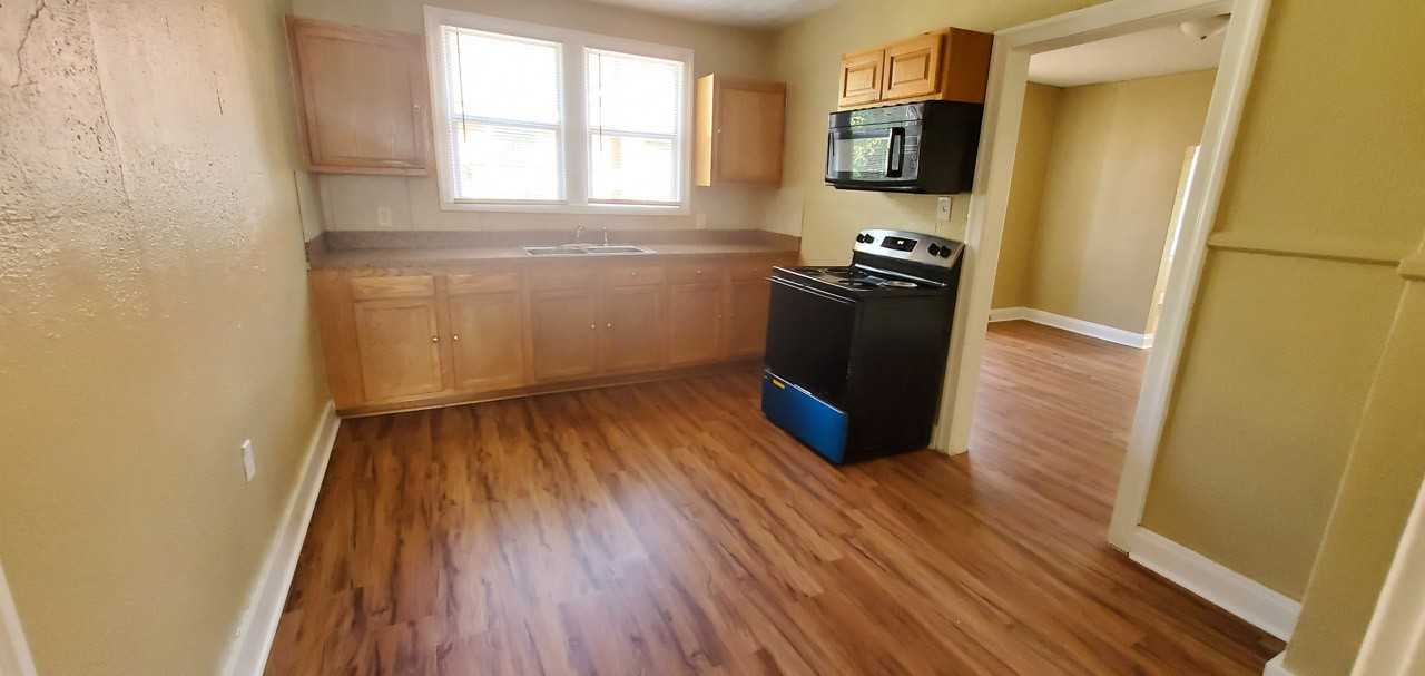 742 Ontario St #1 - Photo 2 of 6