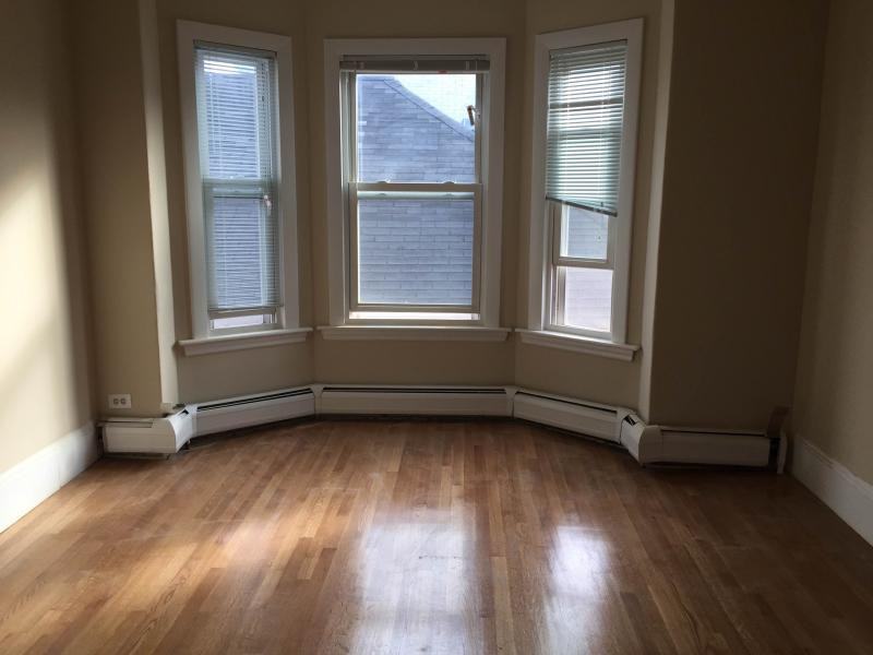 27 Falcon St #1 - Photo 3 of 10