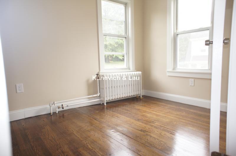 4 Boylston Pl #3 - Photo 2 of 10