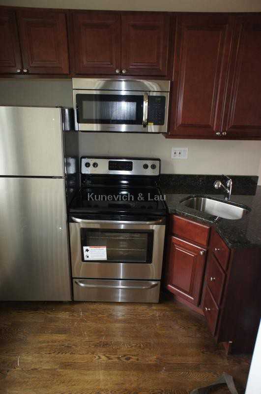 4 Boylston Pl #3 - Photo 3 of 10