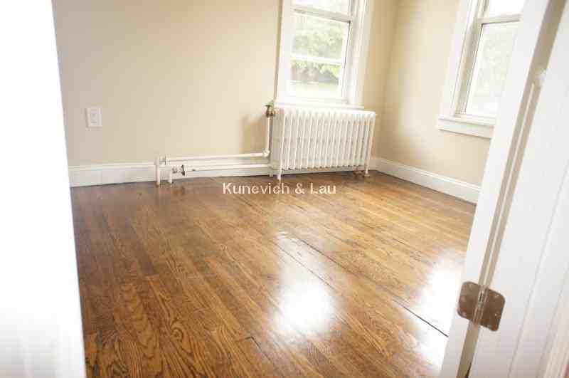 4 Boylston Pl #3 - Photo 4 of 10