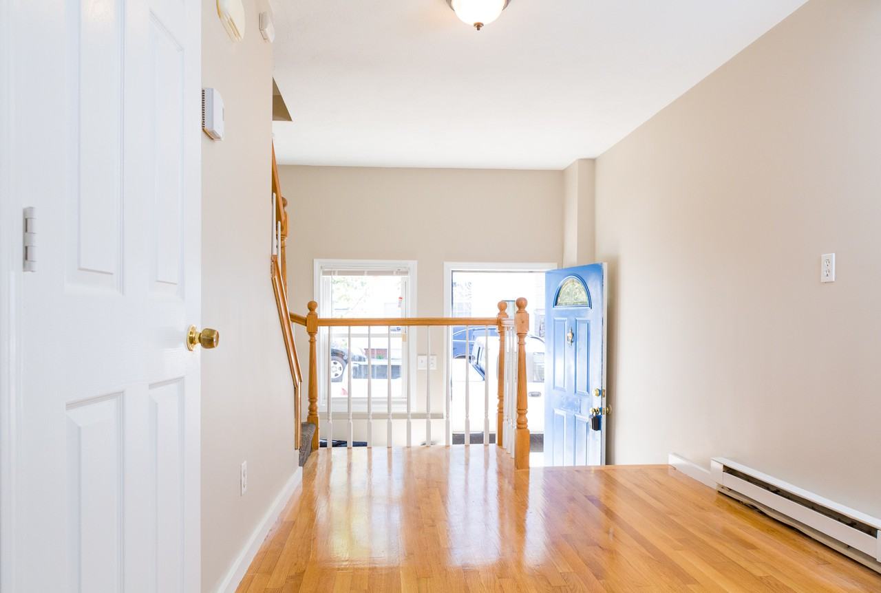 41 Marion St #1 - Photo 5 of 20