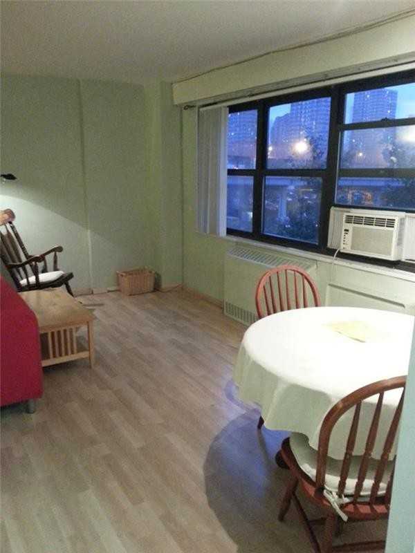 65 Columbia St - Photo 2 of 4