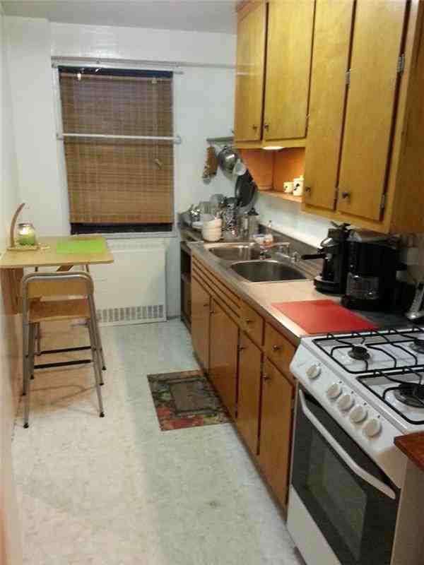 65 Columbia St - Photo 3 of 4