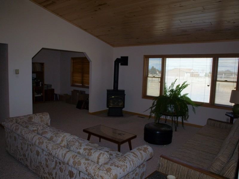 8 Rangeview Dr - Photo 2 of 12