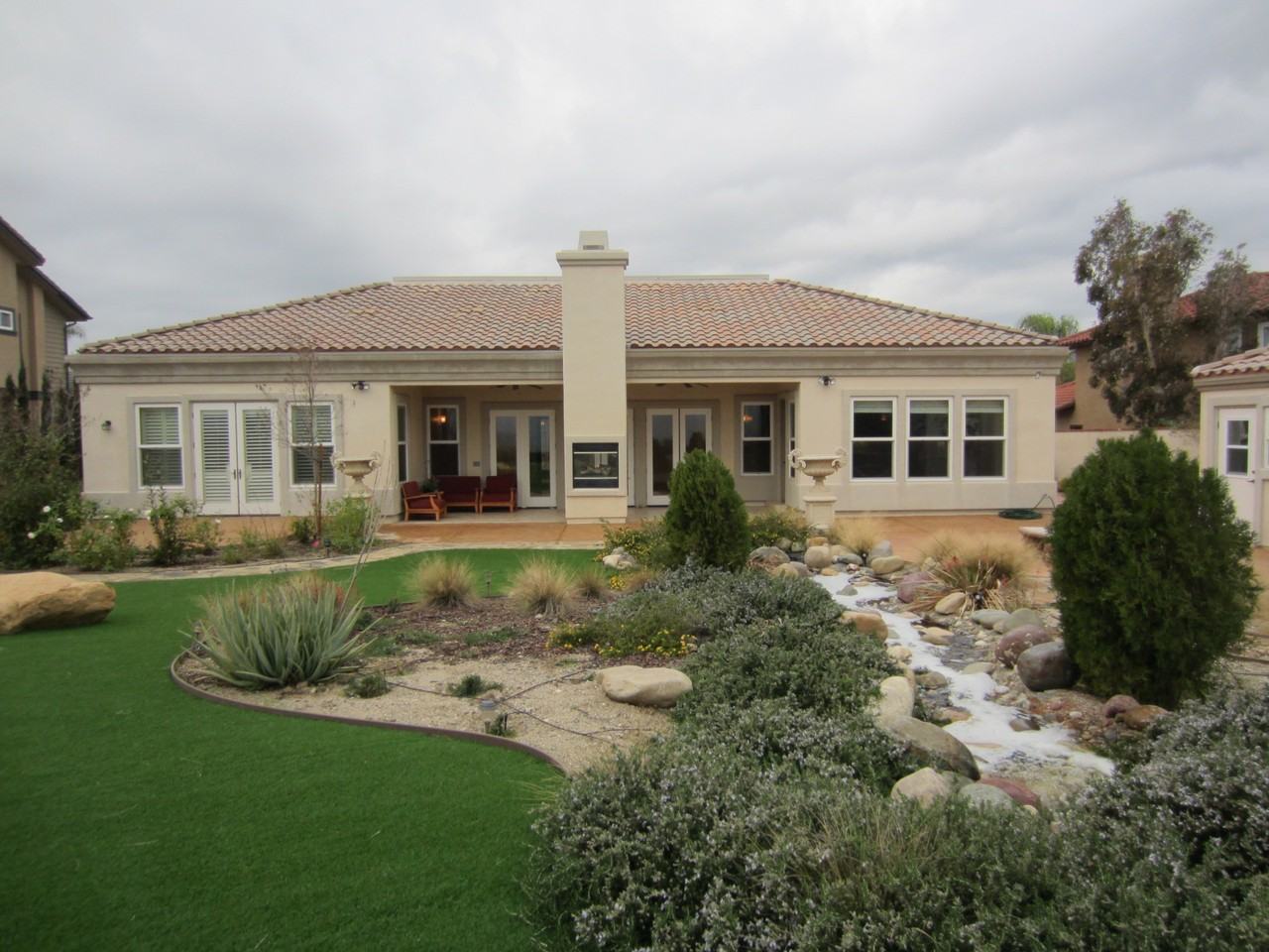 5360 Crescent Dr - Photo 2 of 33