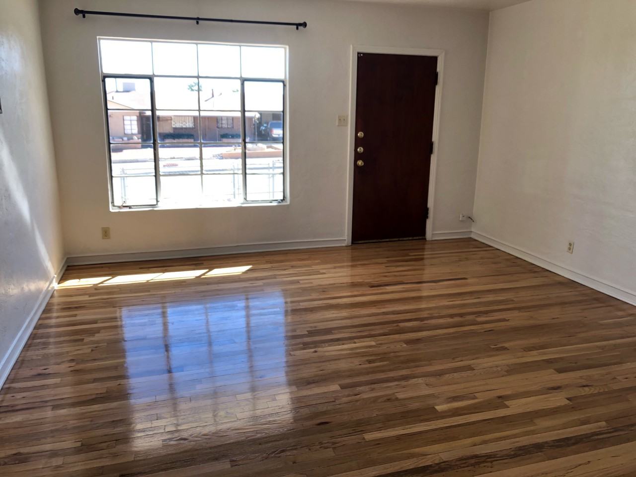 3237 Monroe Ave - Photo 2 of 14