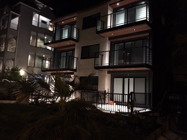 View court Apartments - Photo 2 of 12
