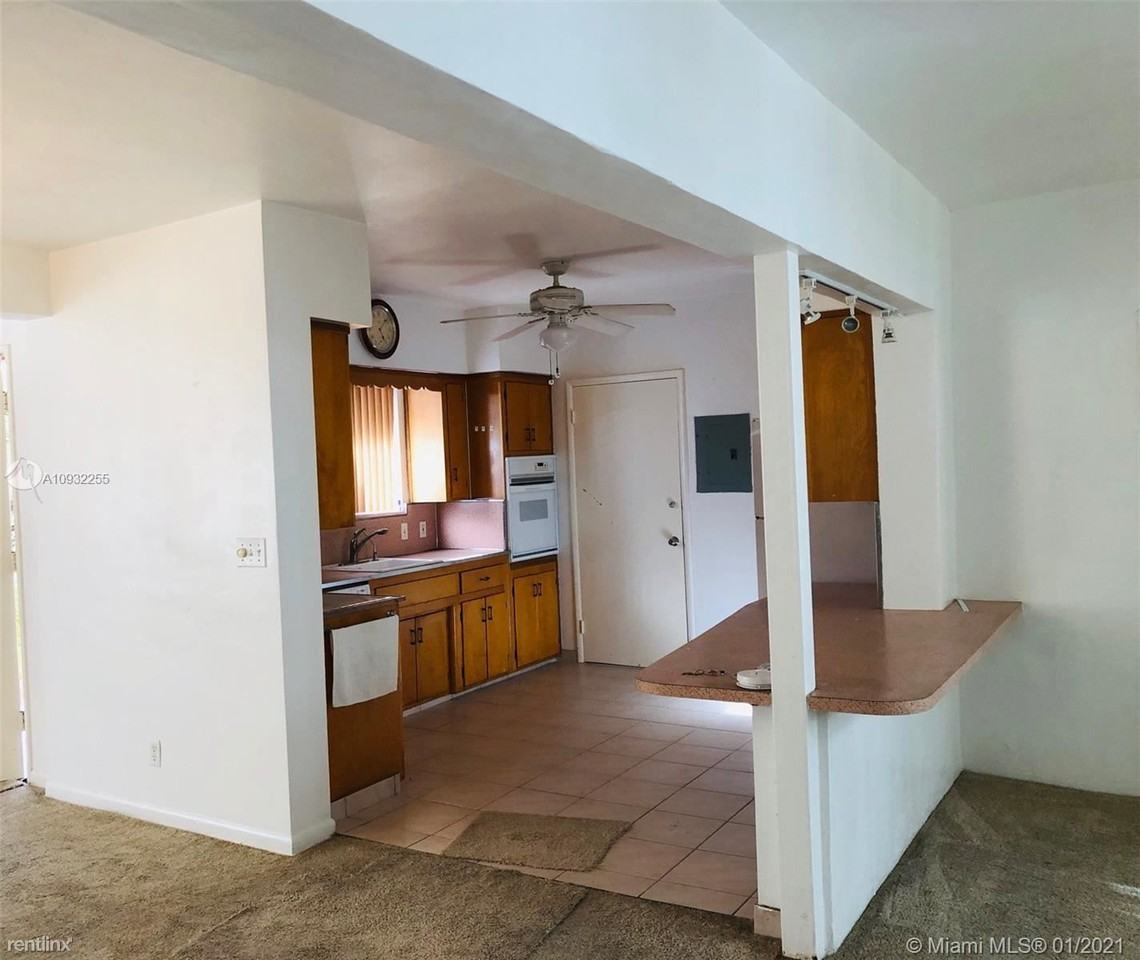 1150 102nd St - Photo 2 of 7