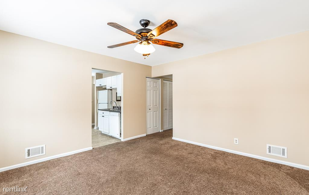 4505 Grindley Park St - Photo 2 of 10