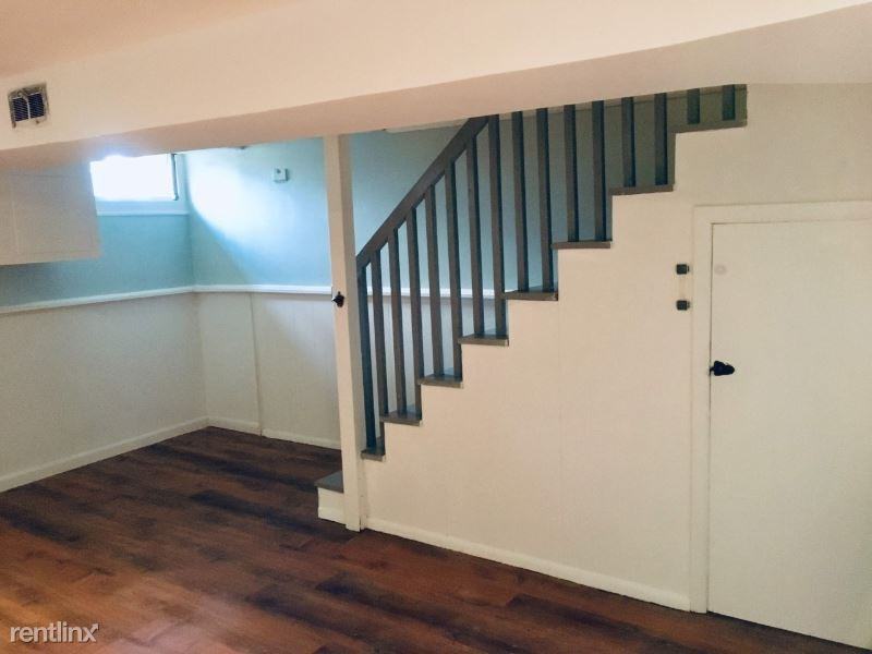 4211 Elsa Ter Bsmt #Bsmt - Photo 2 of 8