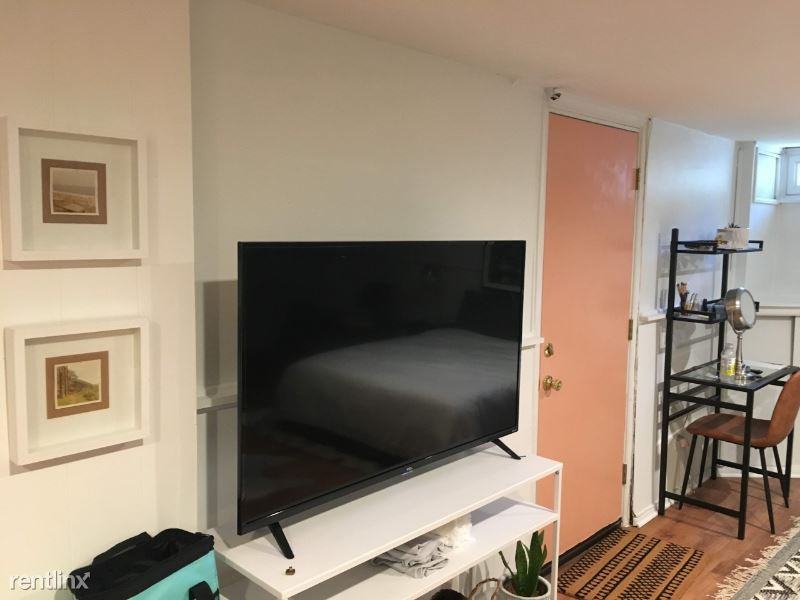 4211 Elsa Ter Bsmt #Bsmt - Photo 3 of 8