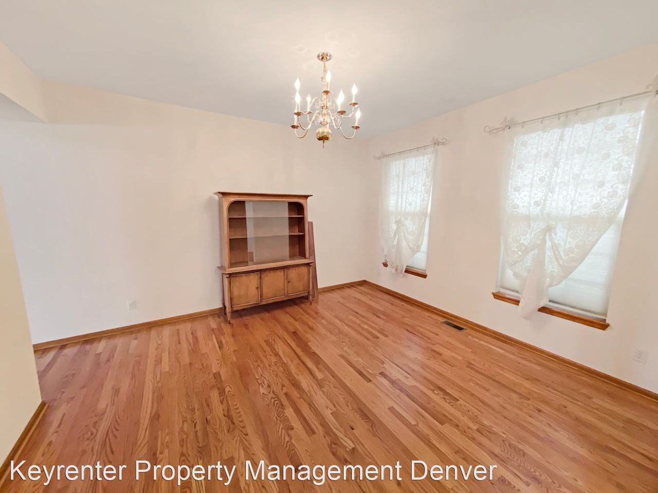 234 S Roslyn St - Photo 2 of 27