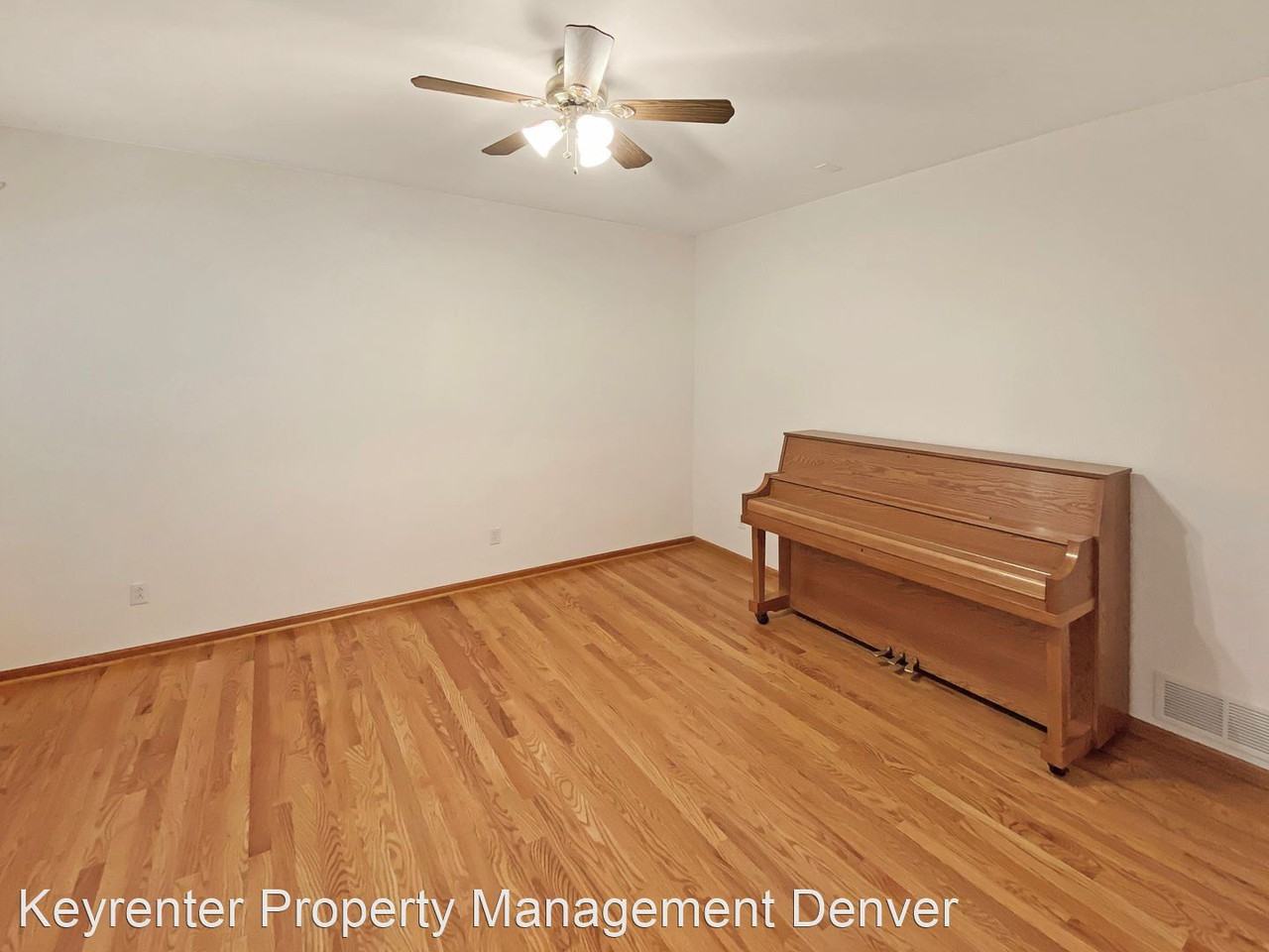 234 S Roslyn St - Photo 3 of 27