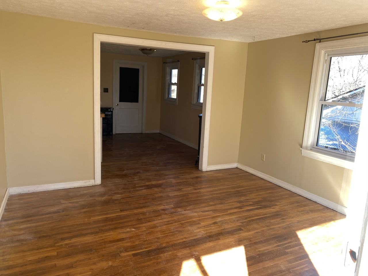 8 La Rue St - Photo 2 of 7