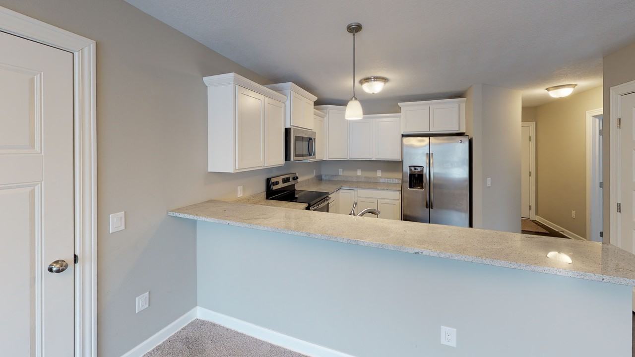 2605 6th Ave Sw - Photo 2 of 14