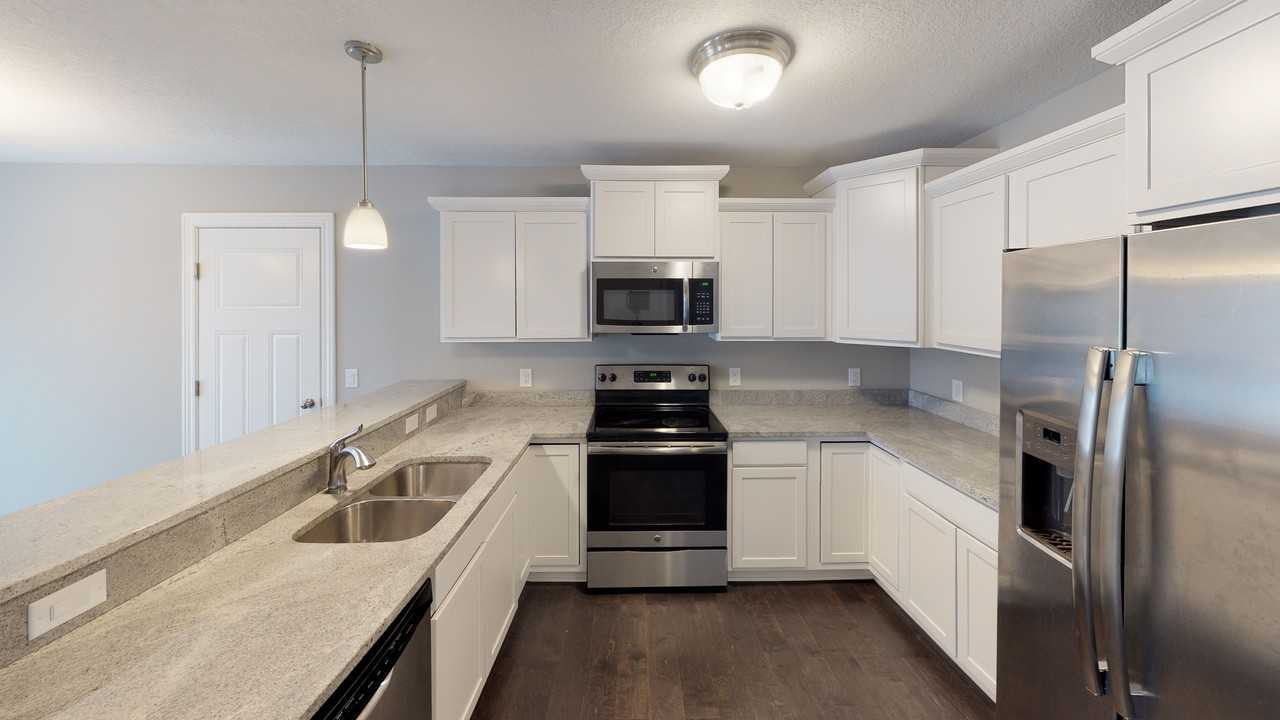 2605 6th Ave Sw - Photo 3 of 14
