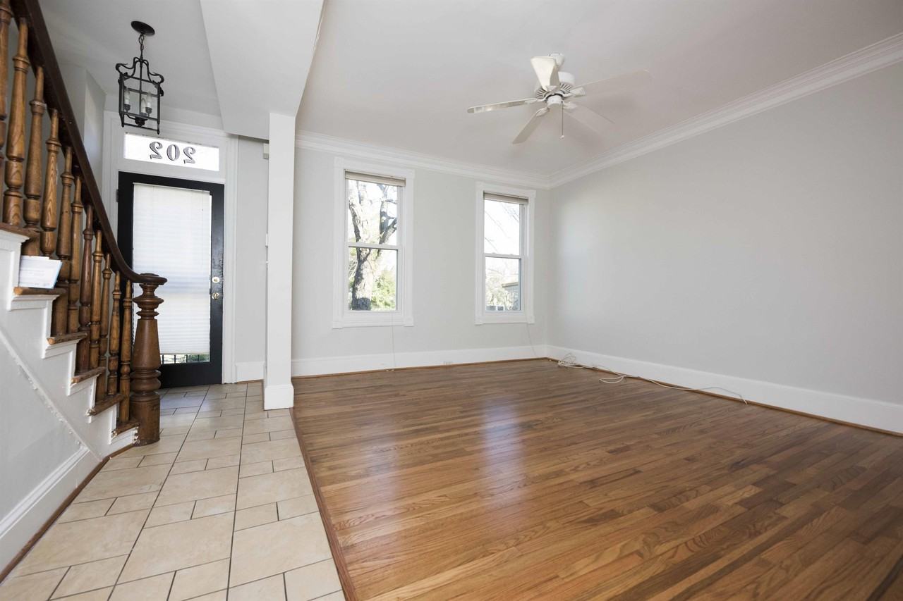 202 11th St Ne #1 - Photo 2 of 22