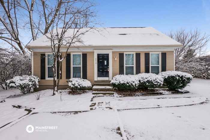 4512 Murphy Ln - Photo 2 of 18