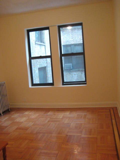 31-10 31st Ave #E14 - Photo 2 of 5