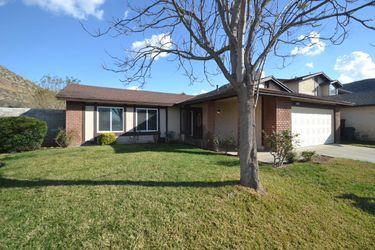 14894 Rockridge Ln - Photo 2 of 13