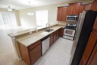 648 Dartford Ct - Photo 3 of 14