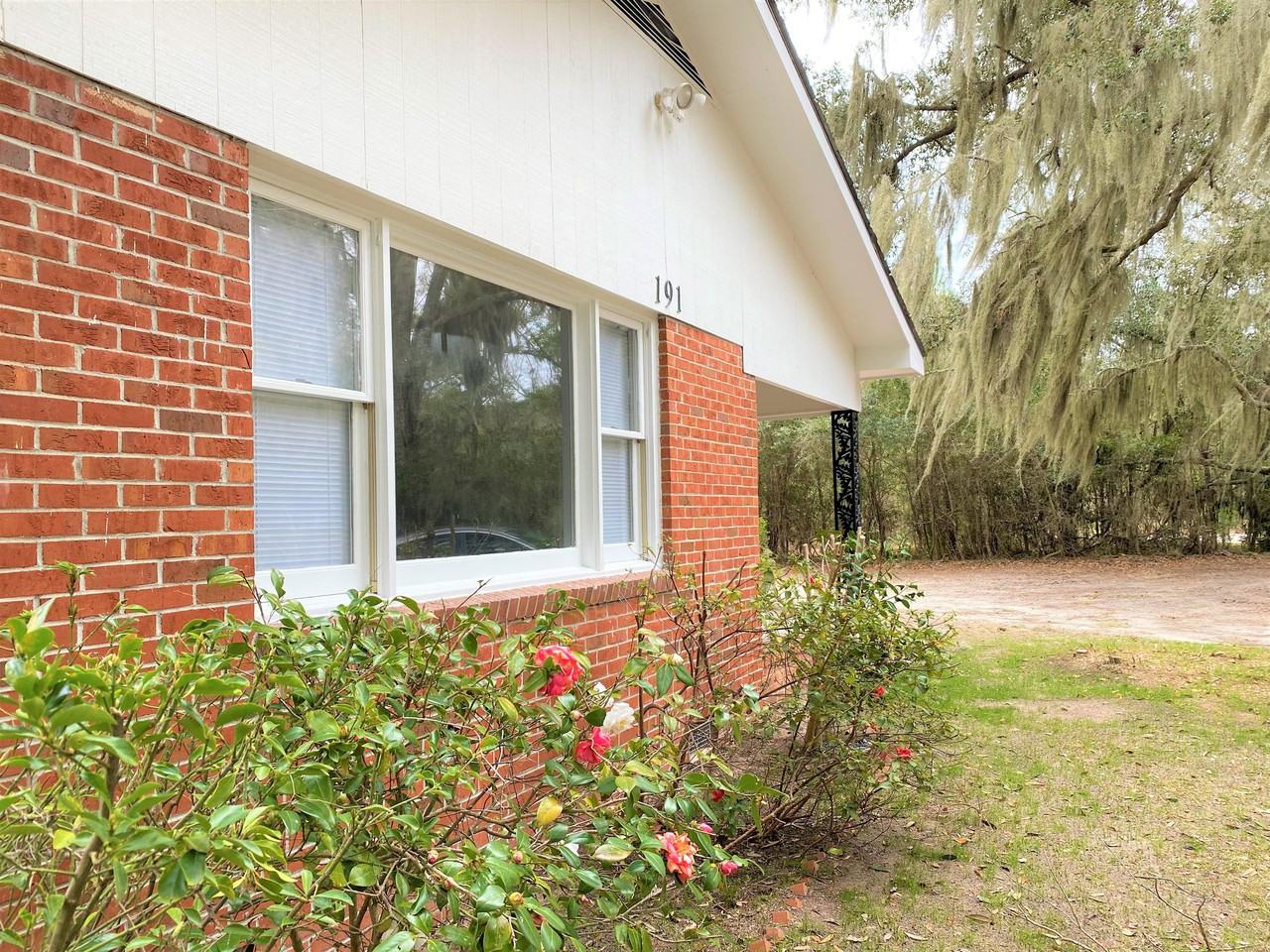 191 Ernest Dr #1 - Photo 2 of 21