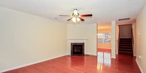 705 Overlook Rd - Photo 2 of 16