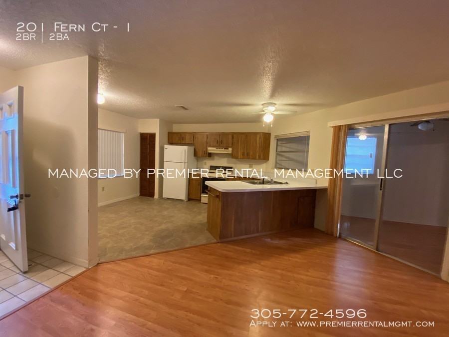 201 Fern Ct #1 - Photo 3 of 10