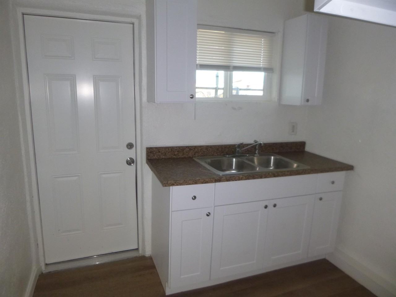 314 E 26th St #314 - Photo 2 of 9