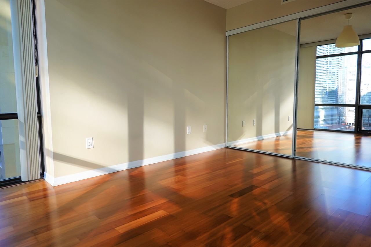 38 Grenville Street #1009 - Photo 6 of 25