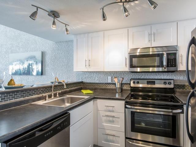 2323 E Flower St - Photo 5 of 25