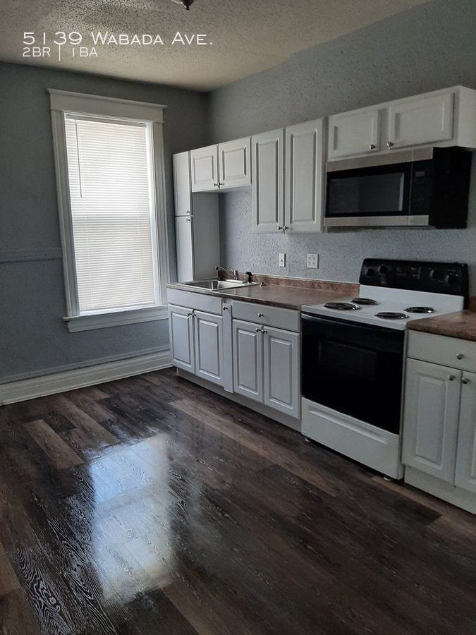 5139 Wabada Ave - Photo 3 of 7