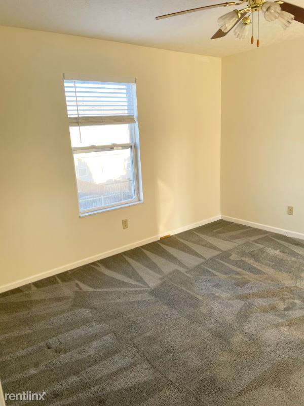 7516 Swindon St - Photo 2 of 32