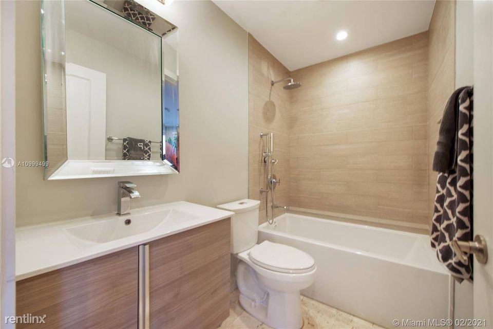 6560 Sw 26th St - Photo 3 of 5