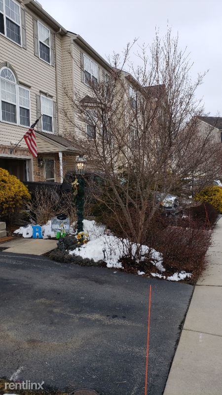 123 Bradford St - Photo 2 of 16